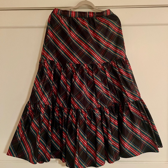 NWT J. Crew Tiered Maxi Skirt in Black Stewart Tartan Taffeta - Size XL Gorgeous - Picture 5 of 7